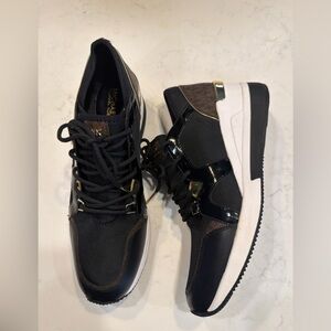 Michael Kors Black Logo Fashion Sneakers Size 11 New no box